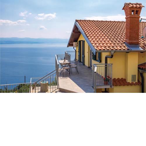 Two-Bedroom Apartment in Lovran