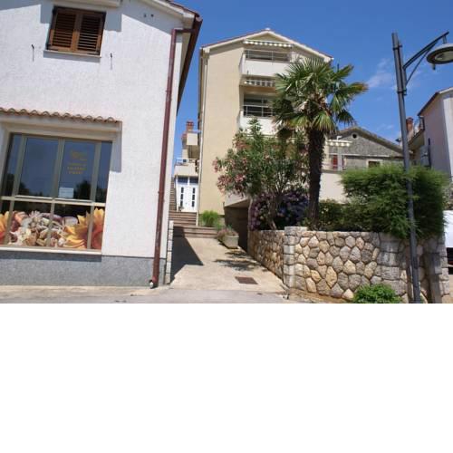 Two-Bedroom Apartment in Malinska/Insel Krk 14506