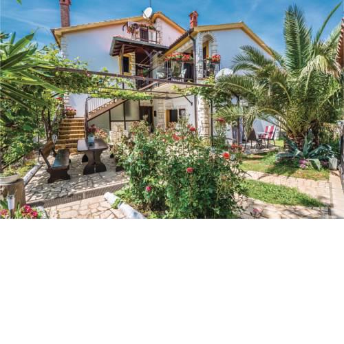 Two-Bedroom Apartment in Medulin