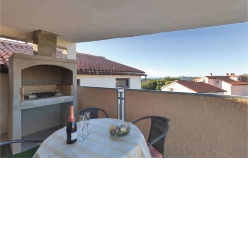 Two-Bedroom Apartment in Medulin