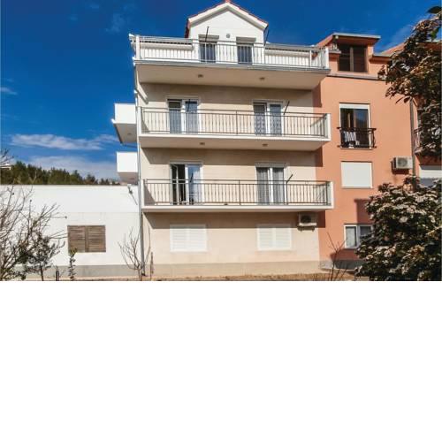 Two-Bedroom Apartment in Podstrana