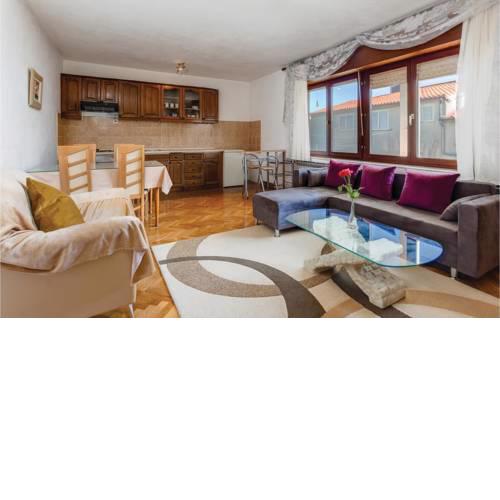 Two-Bedroom Apartment in Podstrana