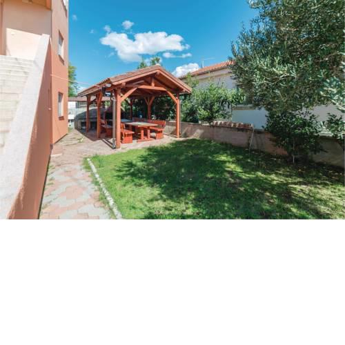 Two-Bedroom Apartment in Privlaka