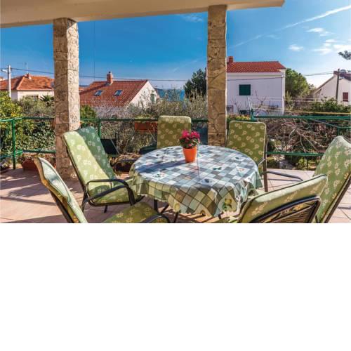 Two-Bedroom Apartment in Seget Vranjica