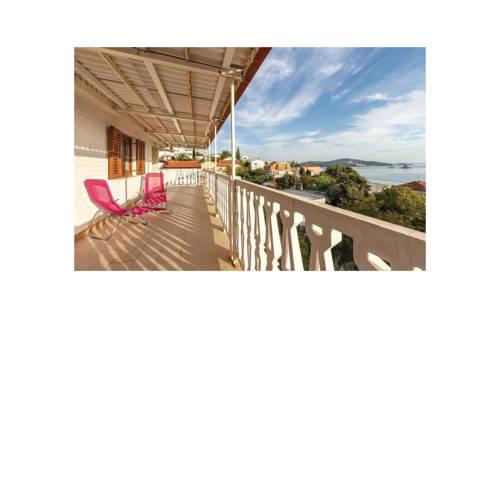 Two-Bedroom Apartment in Seget Vranjica