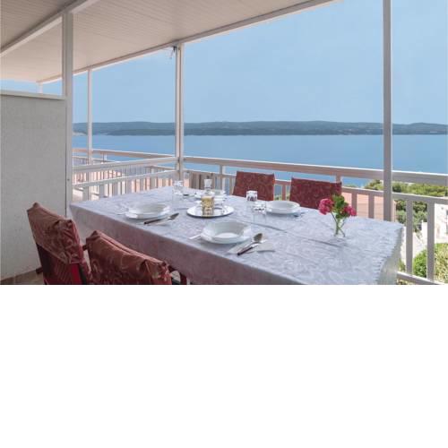 Two-Bedroom Apartment in Stanici