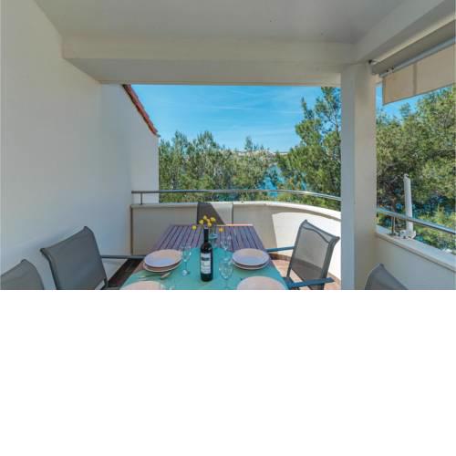 Two-Bedroom Apartment in Stara Novalja
