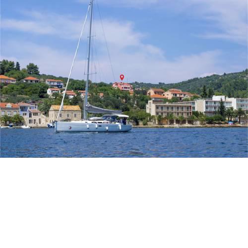 Two-Bedroom Apartment in Vela Luka