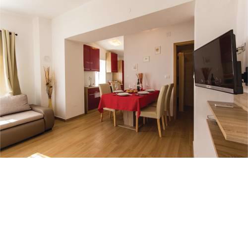 Two-Bedroom Holiday Home in Hreljici