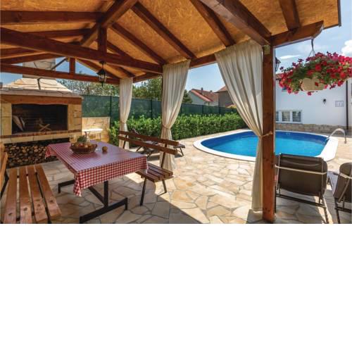 Two-Bedroom Holiday Home in Imotski