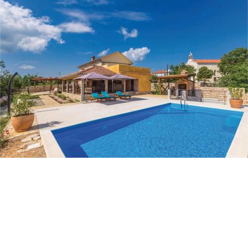 Two-Bedroom Holiday Home in Kras