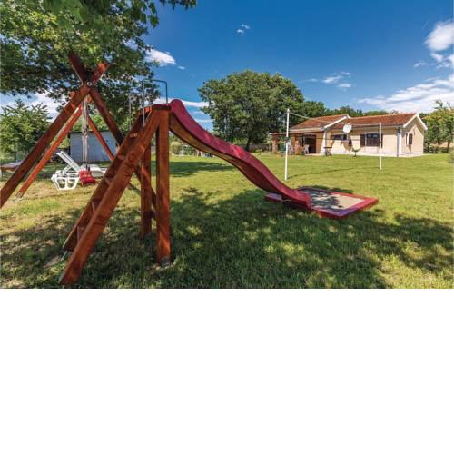 Two-Bedroom Holiday Home in Medulin