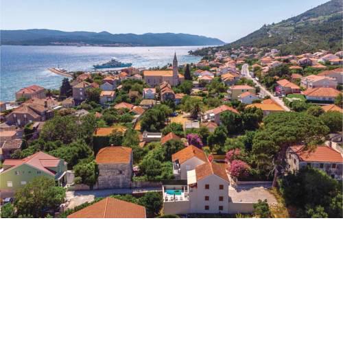 Two-Bedroom Holiday Home in Orebic