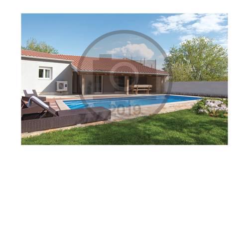 Two-Bedroom Holiday Home in Pakostane