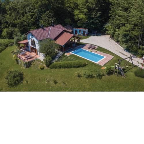 Two-Bedroom Holiday Home in Sv.Martin na Muru