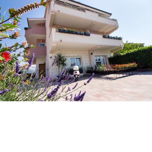 Utopia apartments Split