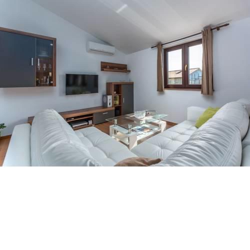 Valeria Apartment