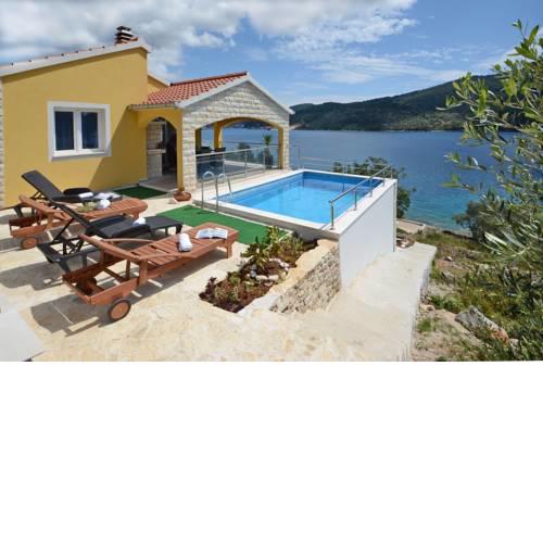 Vela Luka Holiday Home 1