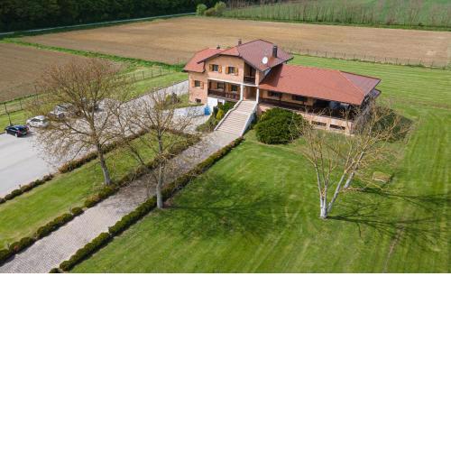 Vila Kućanci