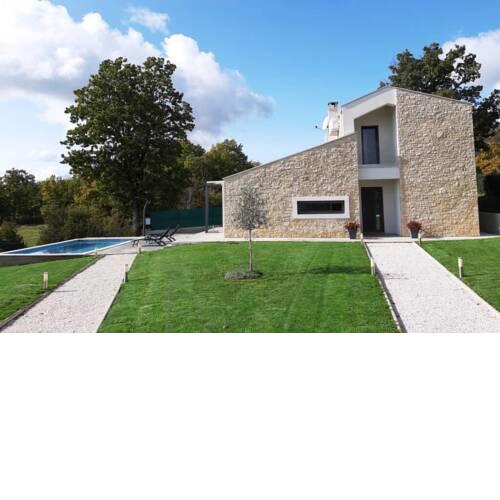 Vila Parizi