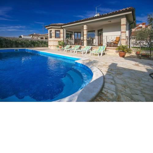 Villa Adry