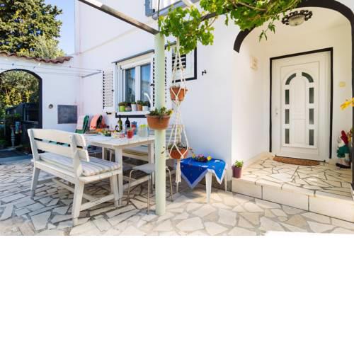Villa Ana