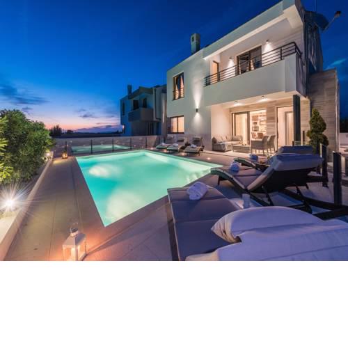 Villa Ana,luxury wellness villa with heated pool and jacuzzi