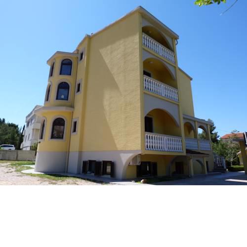 Villa Ana