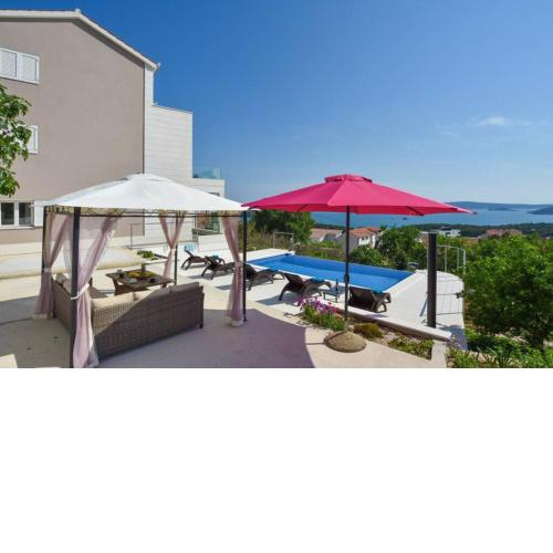 Villa Annie - holiday home with a private pool