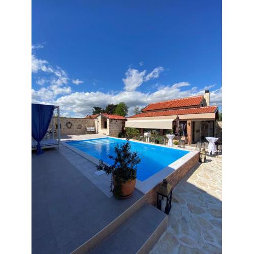 Villa ANTONA