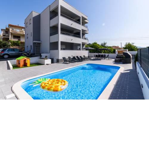 Villa Apartment AA 2