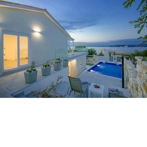 Villa Aurora