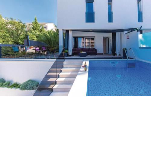 Villa Aurora