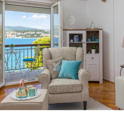 Villa Beachfront Apartments