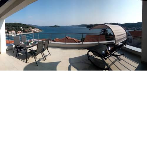 Villa Big Blue, Tisno