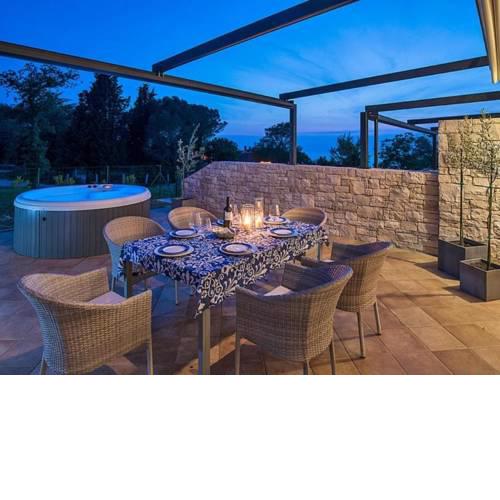 Villa Bobos place with Jacuzzi 46E