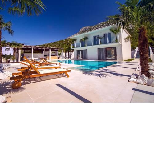 Villa Caribic with 72sqm private pool, whirlpool, sauna, outdoor lounge area