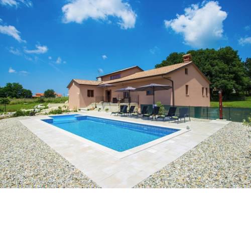 Villa Emini
