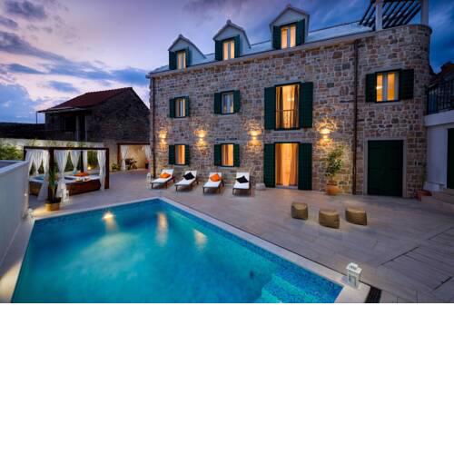 Villa Eterna