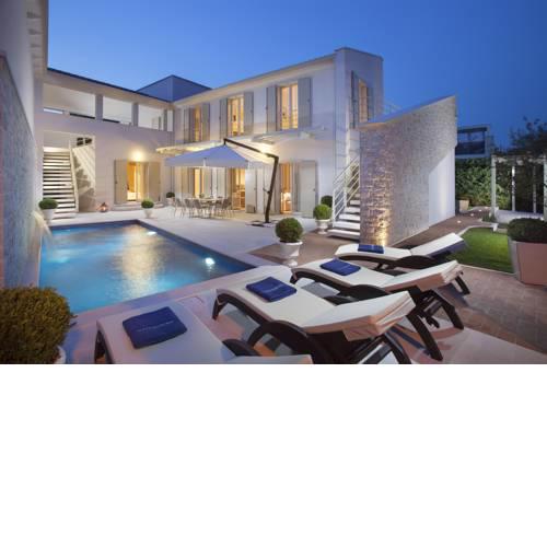 Villa Frida by HMZ Villas