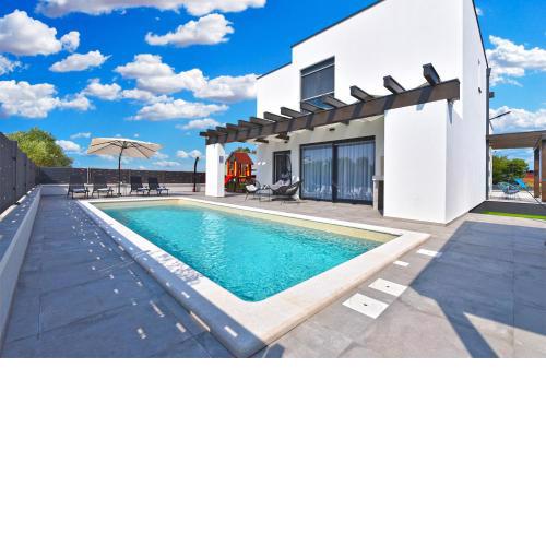 Villa Galizana 2111