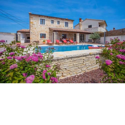 Villa Gina