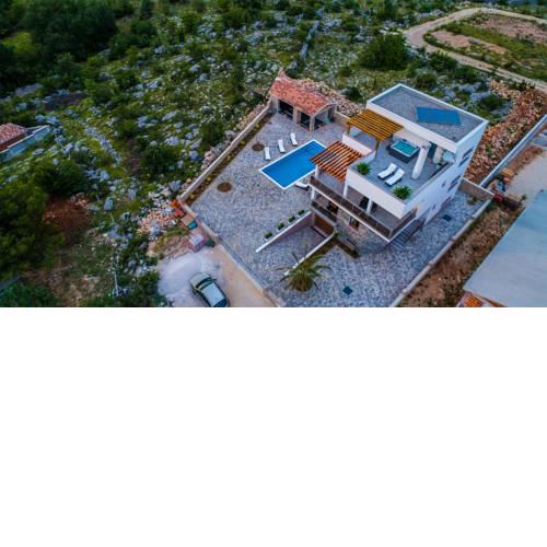 Villa Grandioza