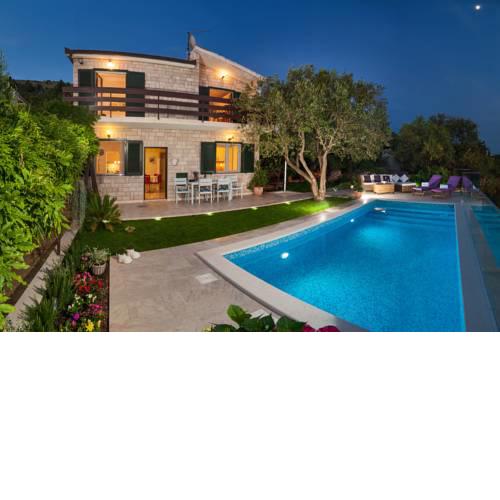 Villa IM
