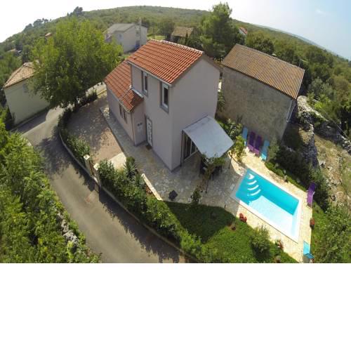 Villa ISA