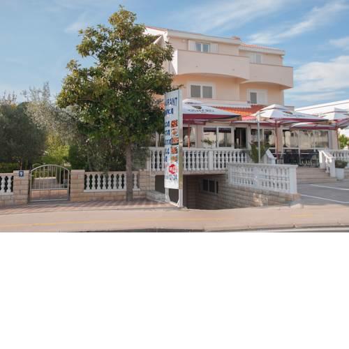 Villa Jadro