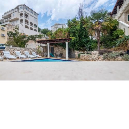 Villa Karmen