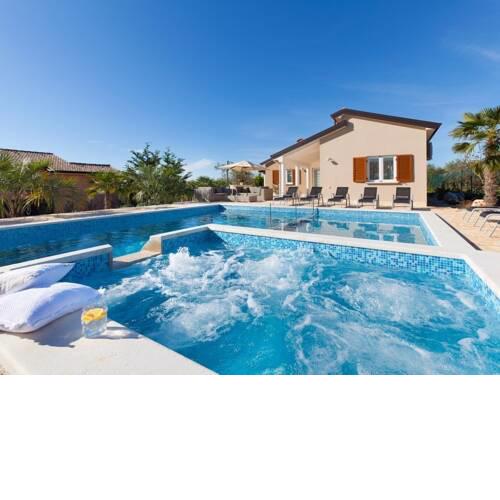 Villa Kaštelir