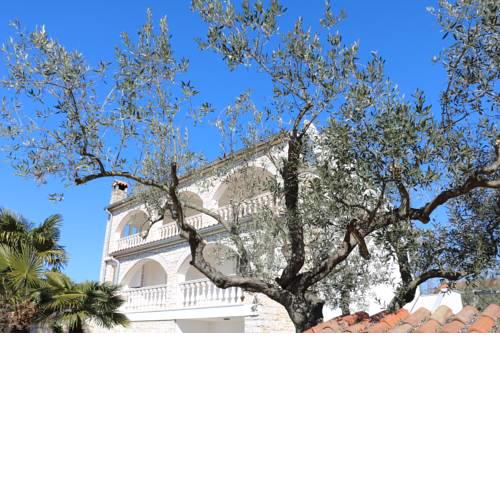 Villa Kiki