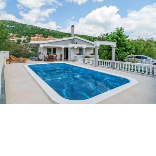 Villa Kurtovici